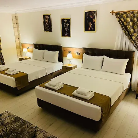 Hotel Sirius